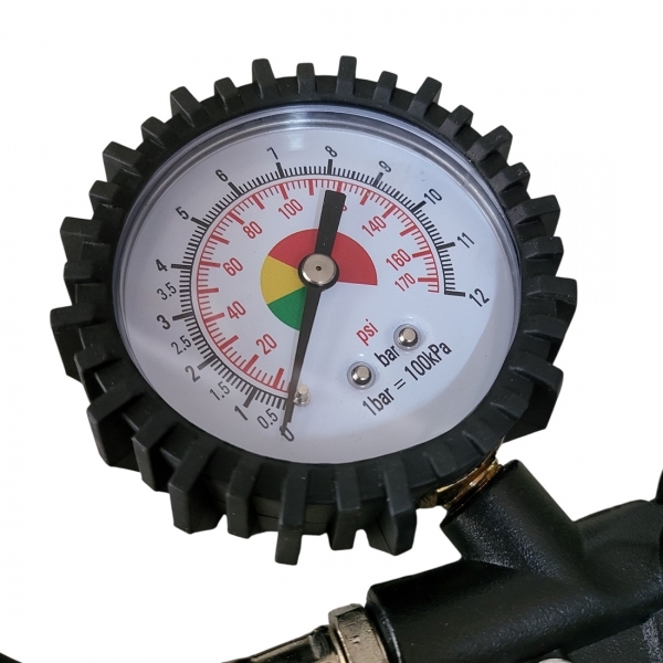 Pistola per compressore con tubo flessibile e manometro